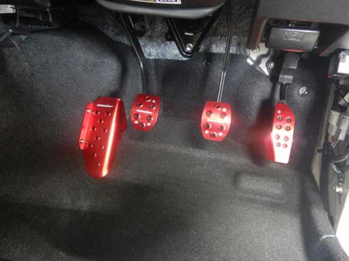 25073101pedal